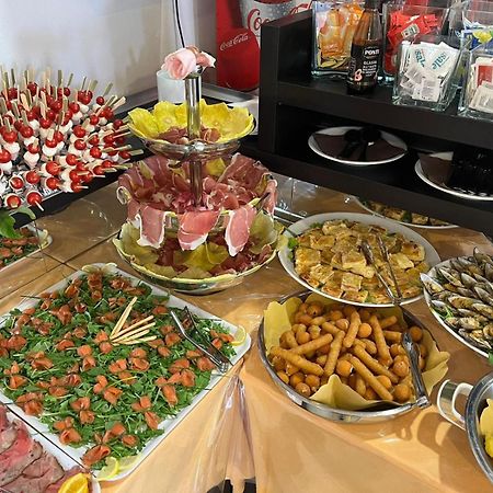 Hotel Napoleon San Mauro Mare Kültér fotó