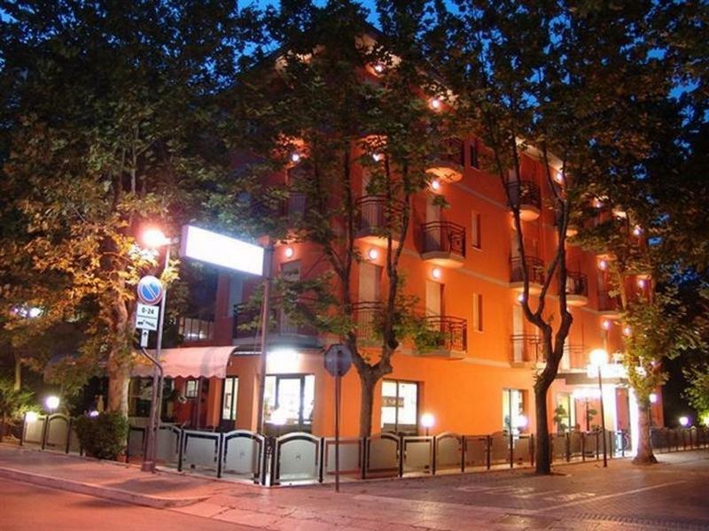 Hotel Napoleon San Mauro Mare Kültér fotó